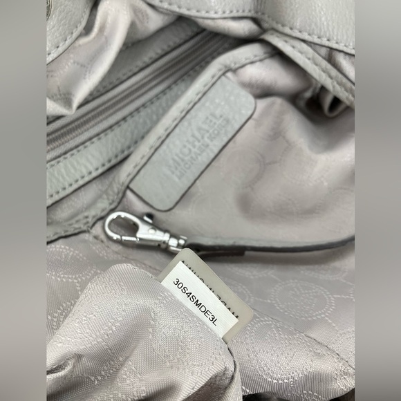 MICHAEL KORS Gray Camden Drawstring Hobo Shoulder Bag - Picture 14 of 16